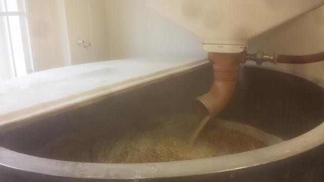Feeding in the malt